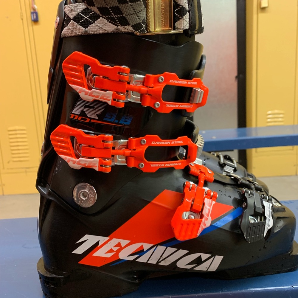 Tecnica Ski Boots